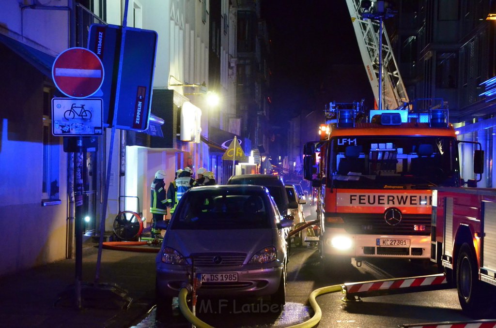 Feuer 2 Y Koeln Altstadt Nord Friesenwall P1194.JPG - Miklos Laubert